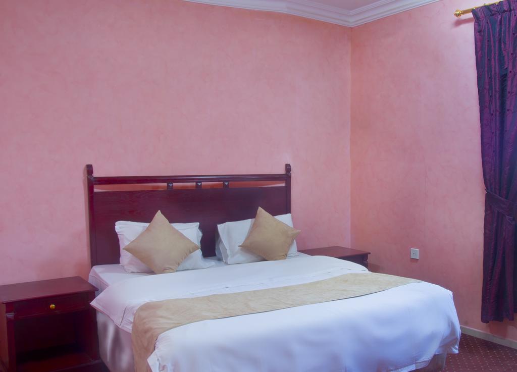 Al Farhan Hotel Suites Al Aqiq Riaad Buitenkant foto