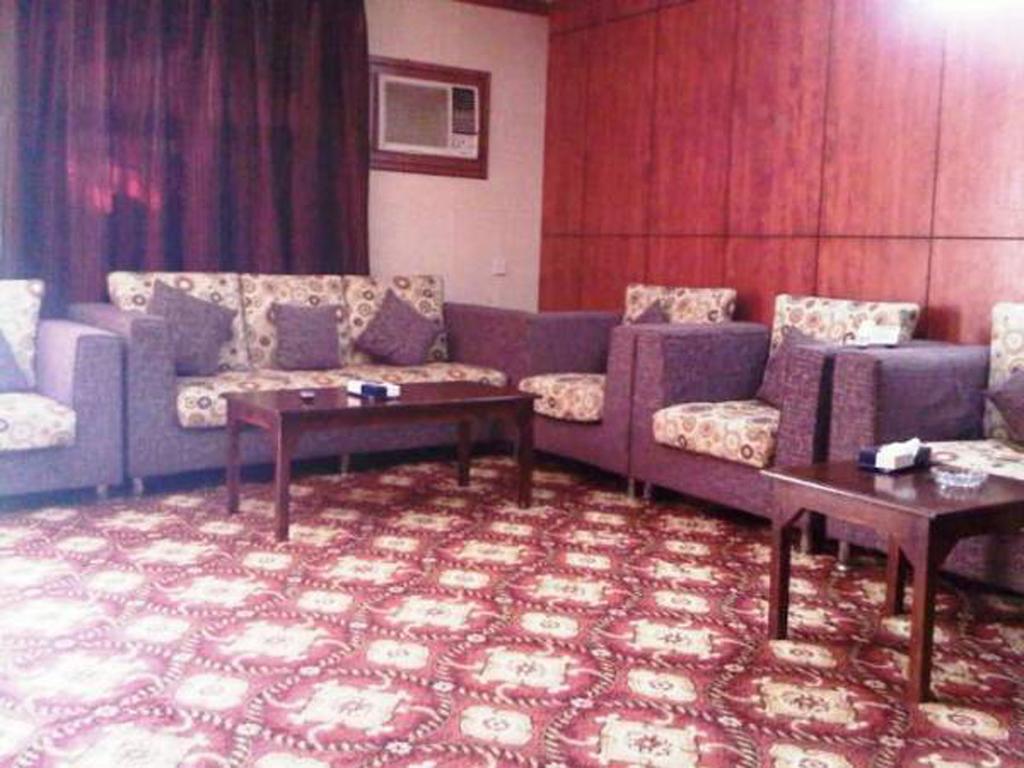 Al Farhan Hotel Suites Al Aqiq Riaad Buitenkant foto