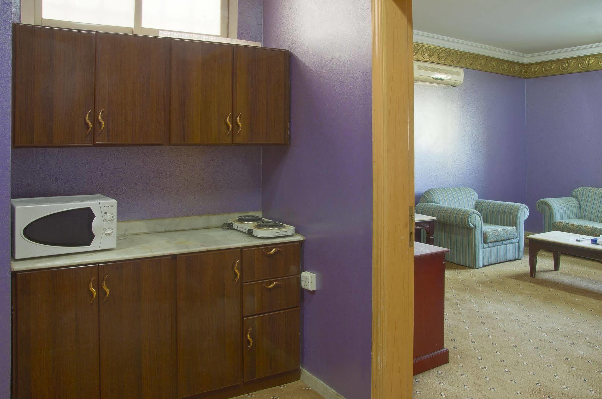 Al Farhan Hotel Suites Al Aqiq Riaad Buitenkant foto