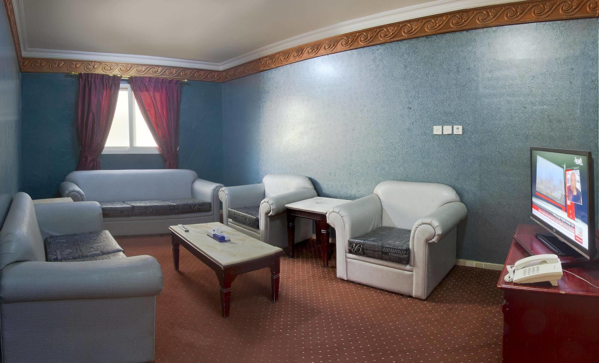 Al Farhan Hotel Suites Al Aqiq Riaad Buitenkant foto