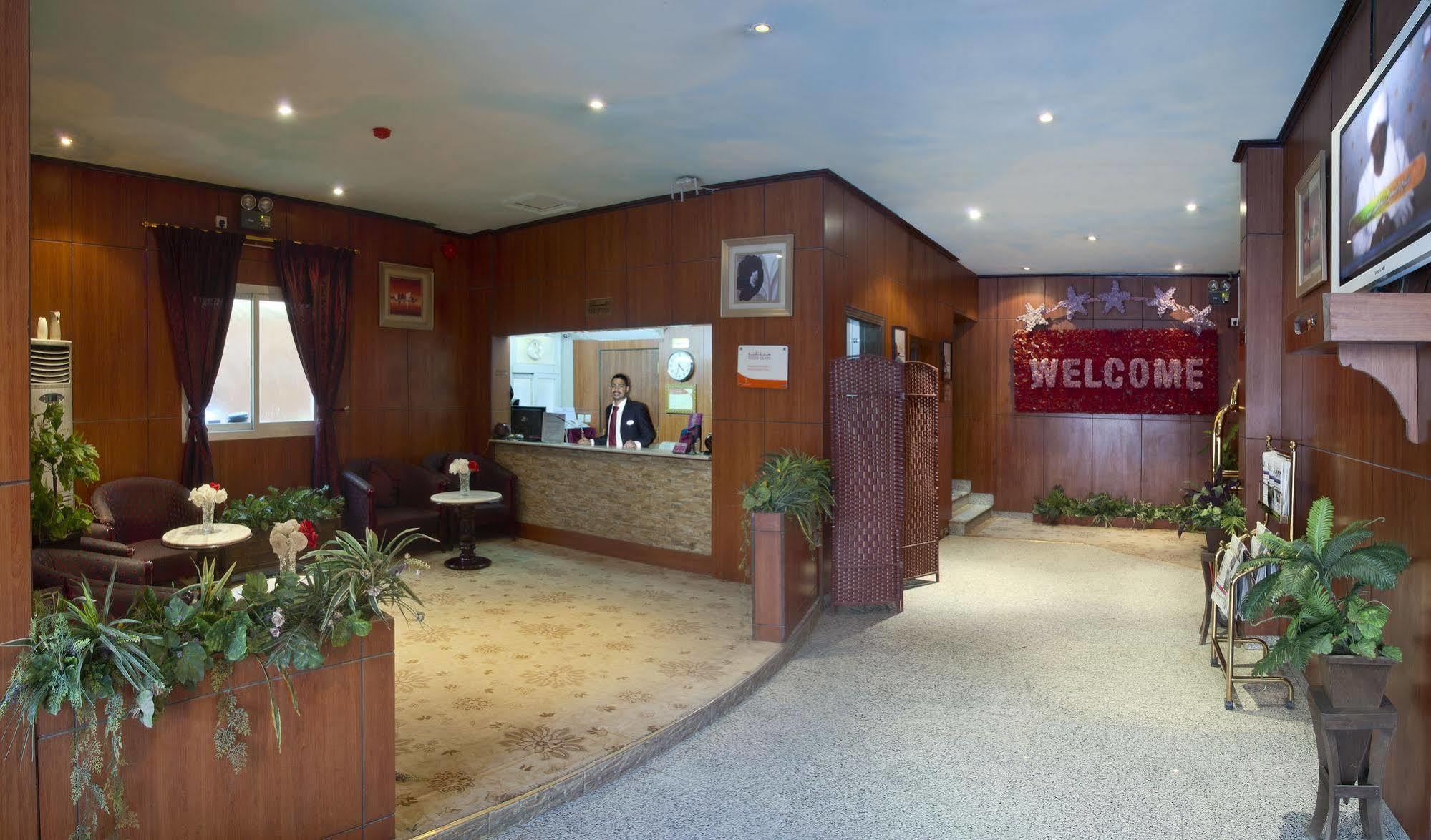 Al Farhan Hotel Suites Al Aqiq Riaad Buitenkant foto